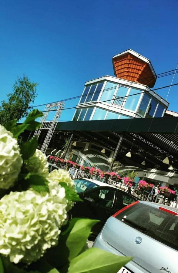 Zormaris-M Hotel Vranje Eksteriør billede