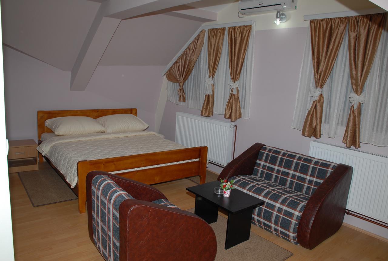 Zormaris-M Hotel Vranje Eksteriør billede