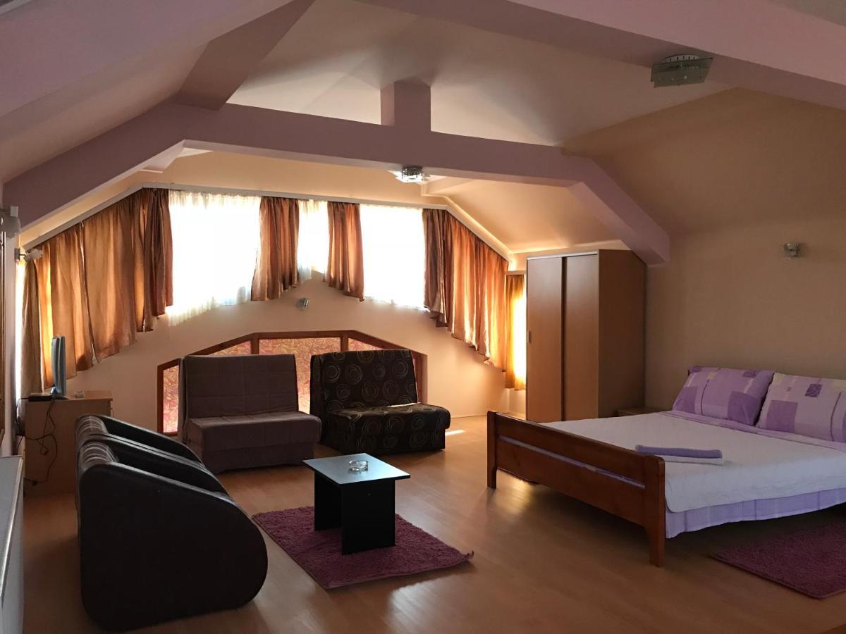 Zormaris-M Hotel Vranje Eksteriør billede