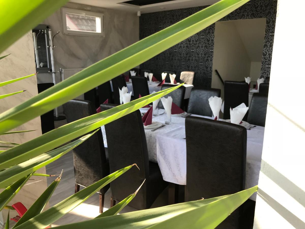 Zormaris-M Hotel Vranje Eksteriør billede